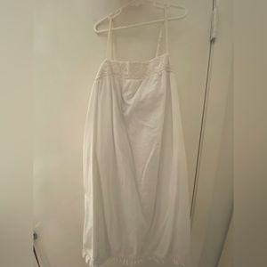 White vineyard vines sundress size S